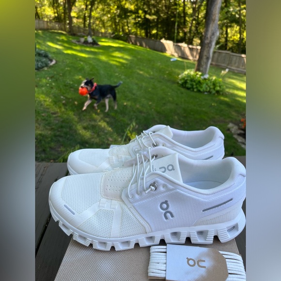 🤍ON RUNNING CLOUD 5 WHITE SHOES 9.5 - Picture 5 of 12